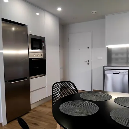 Claudia Luxury Near The With A Pool, Gym, And Secure Gated Parking Apartment