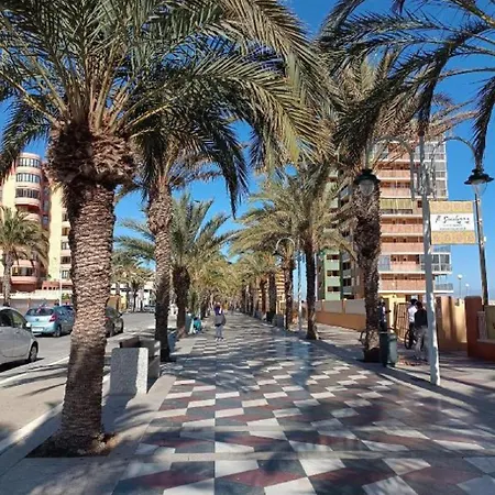 Claudia Luxury Near The With A Pool, Gym, And Secure Gated Parking Апартаменты